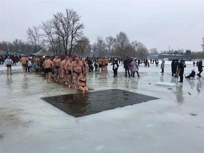 О правилах купания в проруби